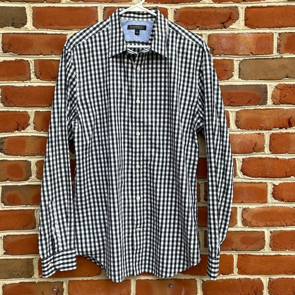 Banana Republic Soft Wash Tailored Slim Black and White Checkered Dress Shirt
